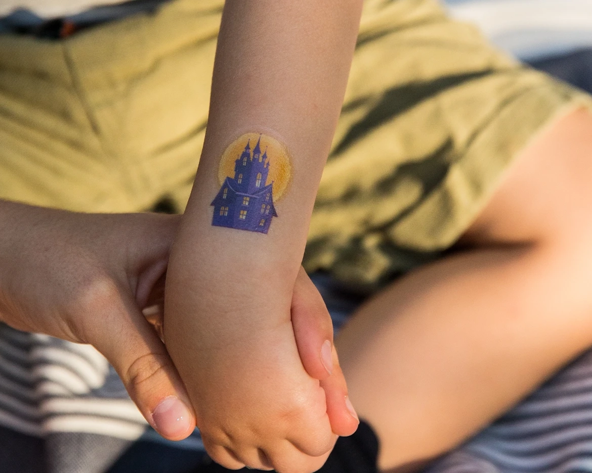 Halloween tattoo child