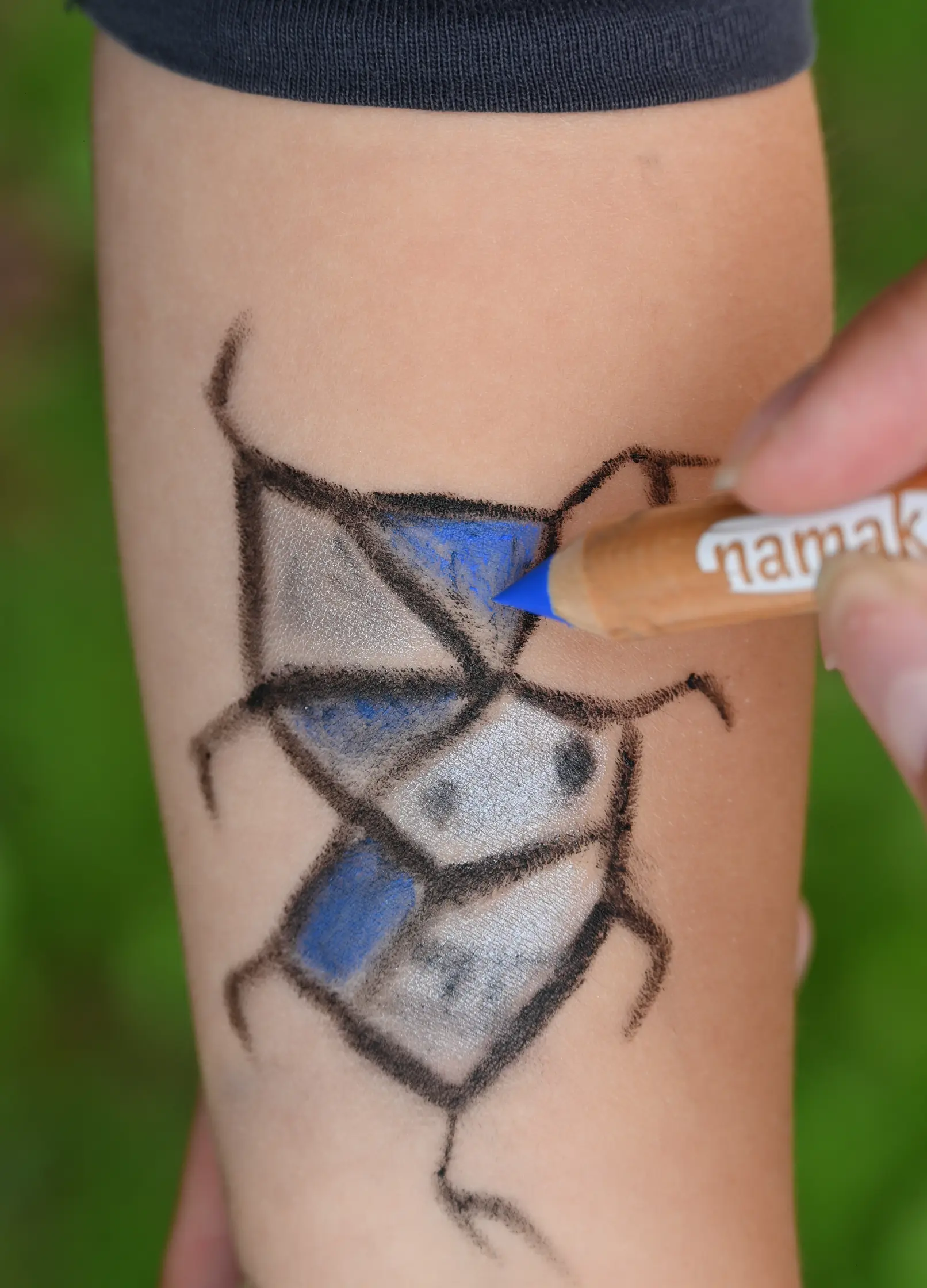 crayon de maquillage bio bleu