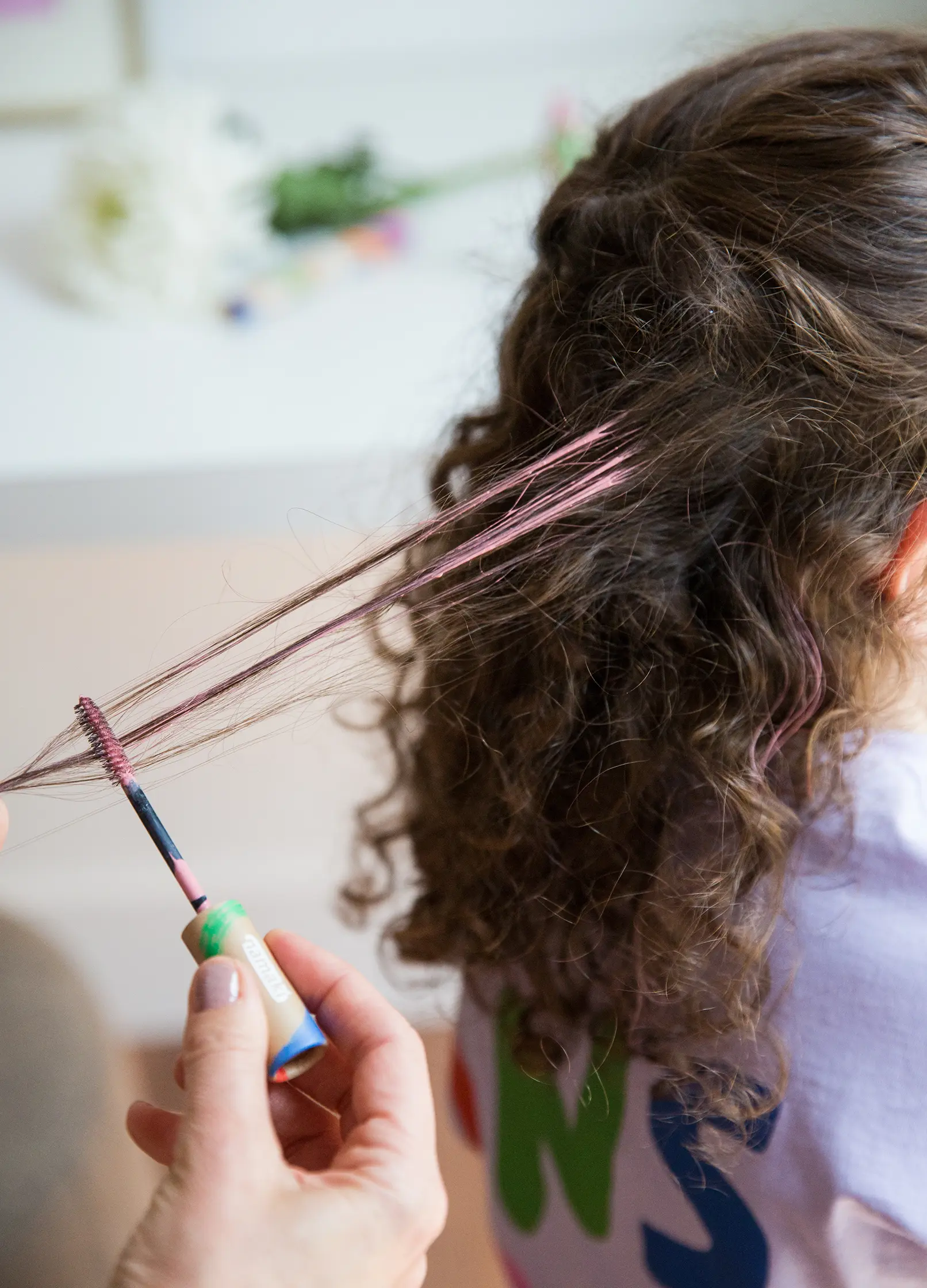 mascara cheveux rose pour enfant
