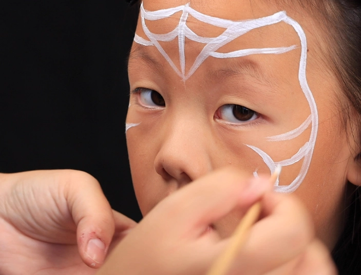 Tutorial Kinderschminken Spinne