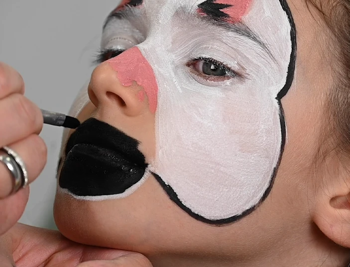 tutorial schminken zebra kind