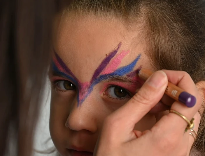children's owl make-up tutorial