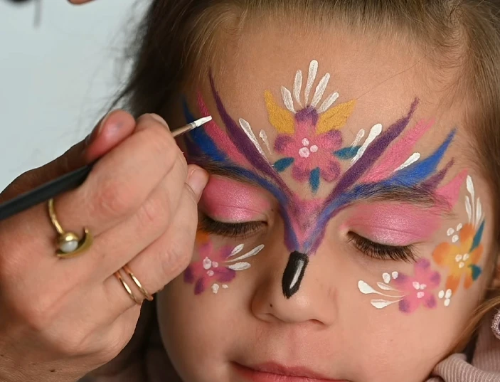 children's owl make-up tutorial